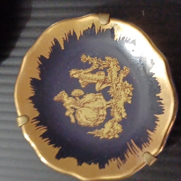 3 Vintage Limoges France mini plates - Picture 4 of 5